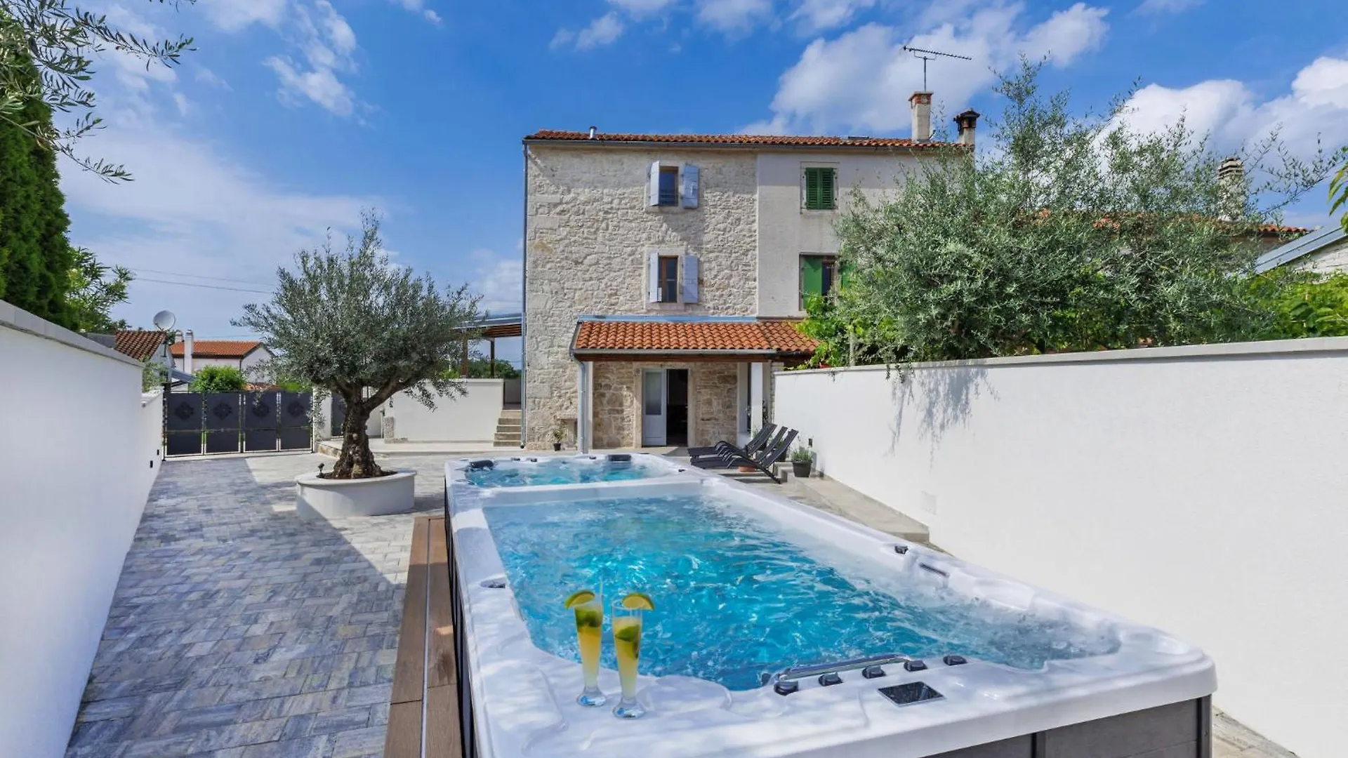 Holiday Home Villa Lucky By Interhome Porec