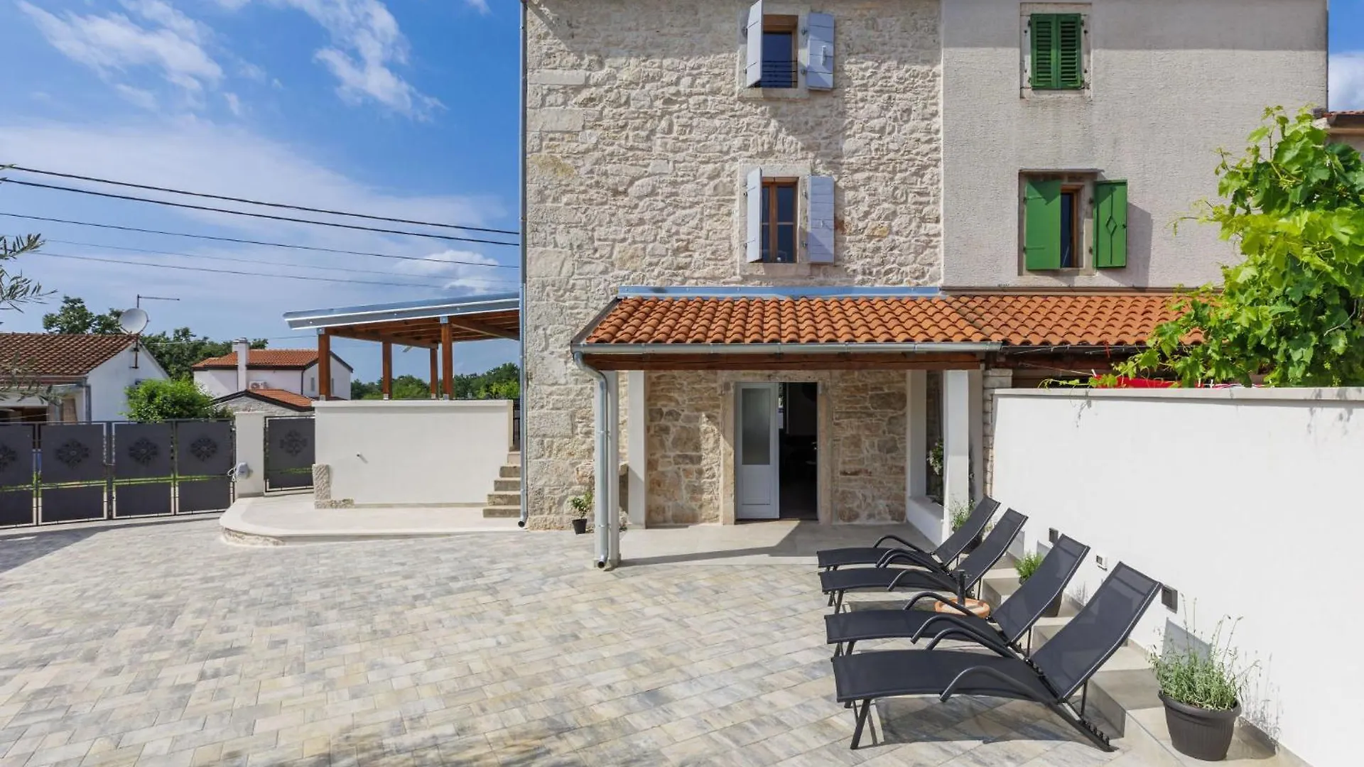 Holiday Home Villa Lucky By Interhome Porec