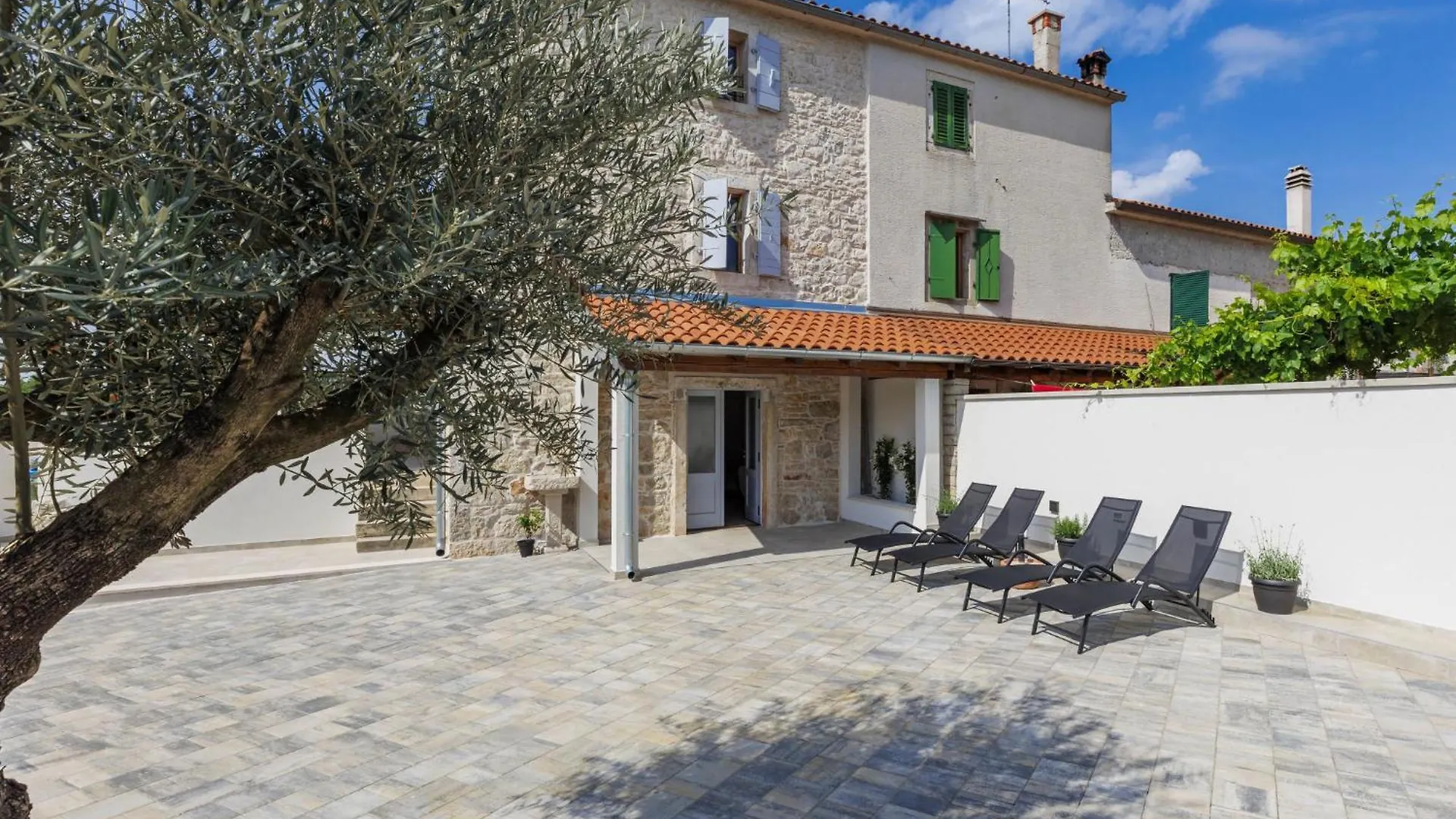 Holiday Home Villa Lucky By Interhome Porec